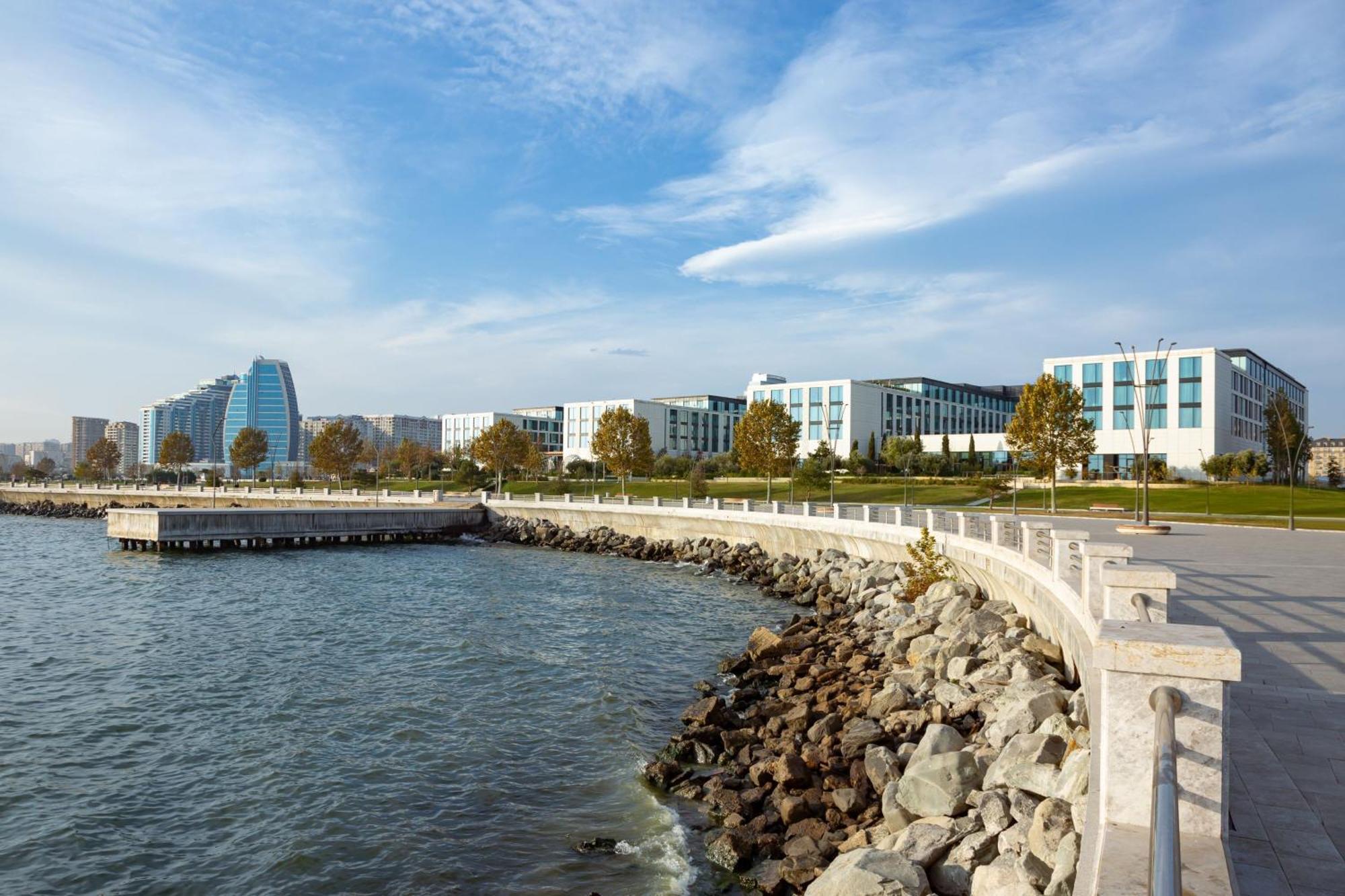 Baku Marriott Hotel Boulevard Exterior photo The Port of Wilmington