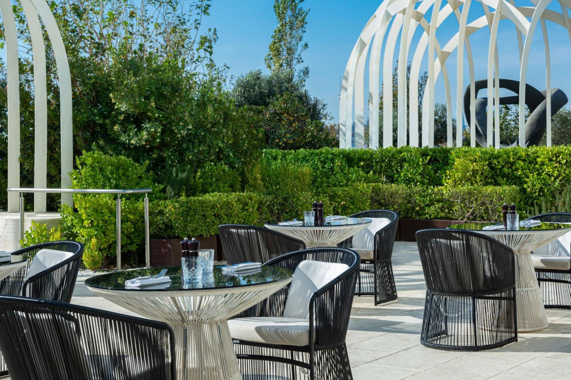 Baku Marriott Hotel Boulevard Exterior photo The Terrace