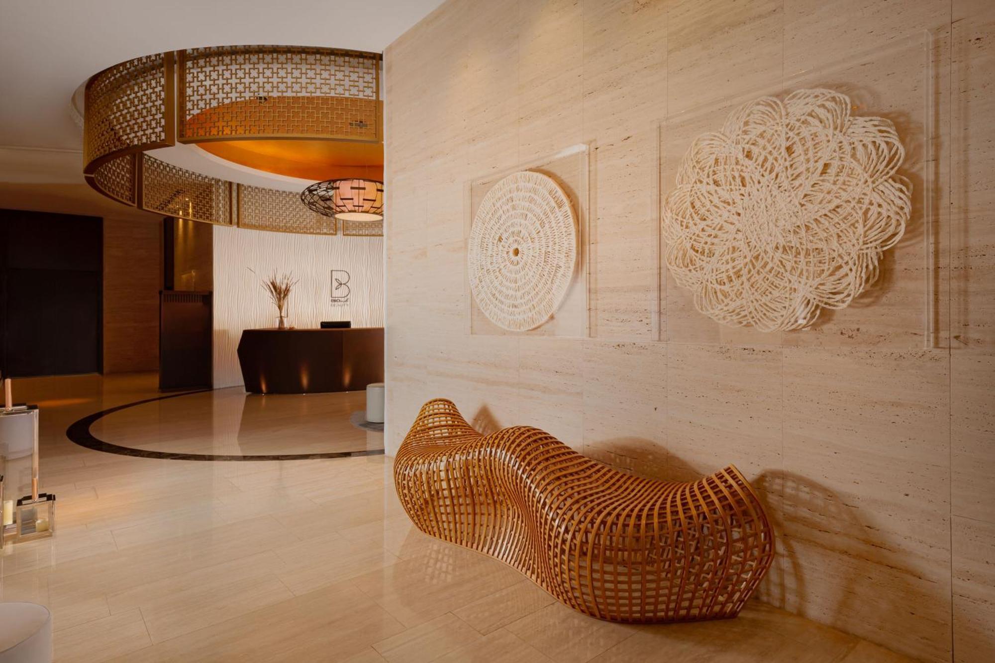 Baku Marriott Hotel Boulevard Exterior photo The lobby of the hotel