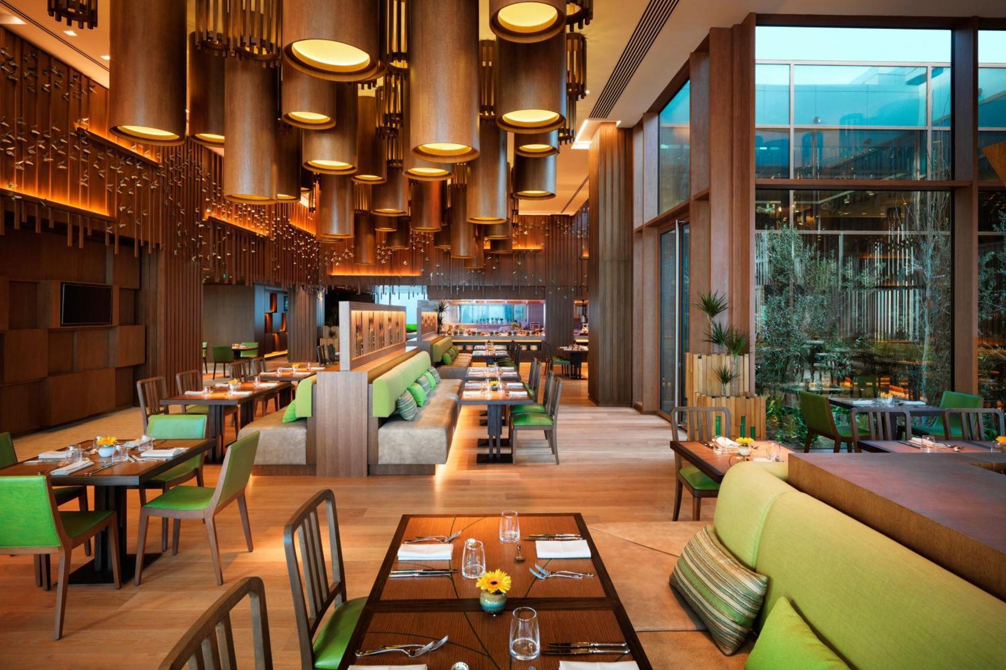 Baku Marriott Hotel Boulevard Exterior photo The Kitchen Table