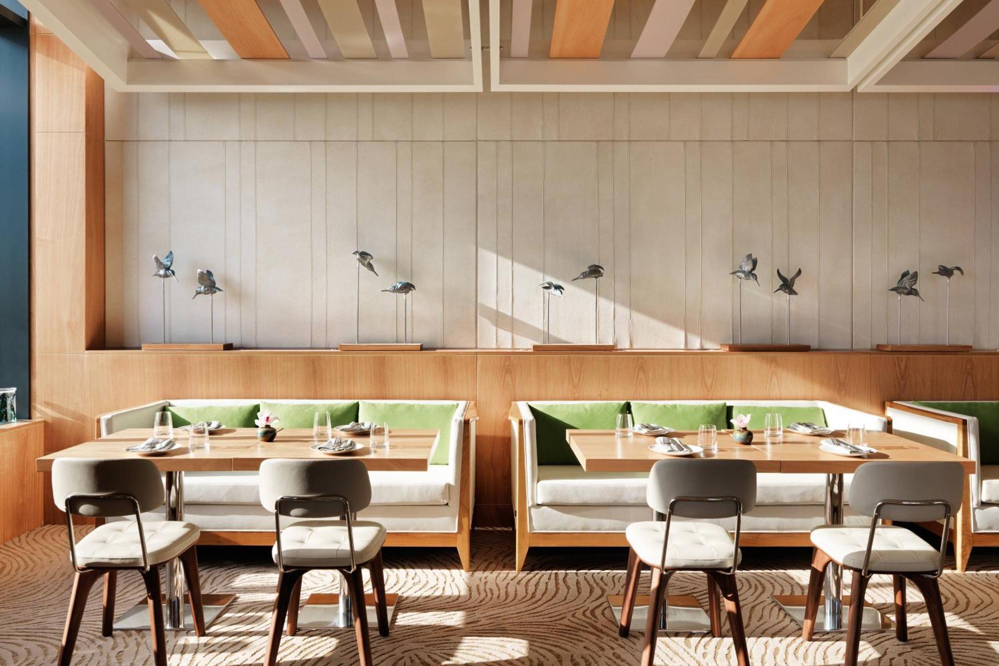 Baku Marriott Hotel Boulevard Exterior photo Interior of the restaurant